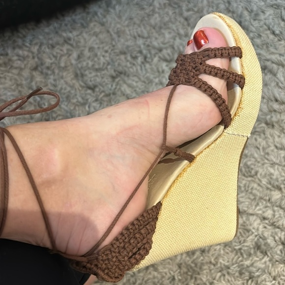 Colin Stuart Women’s Brown Knit Wedge Sandal/ Sz 7.5 - Picture 4 of 7